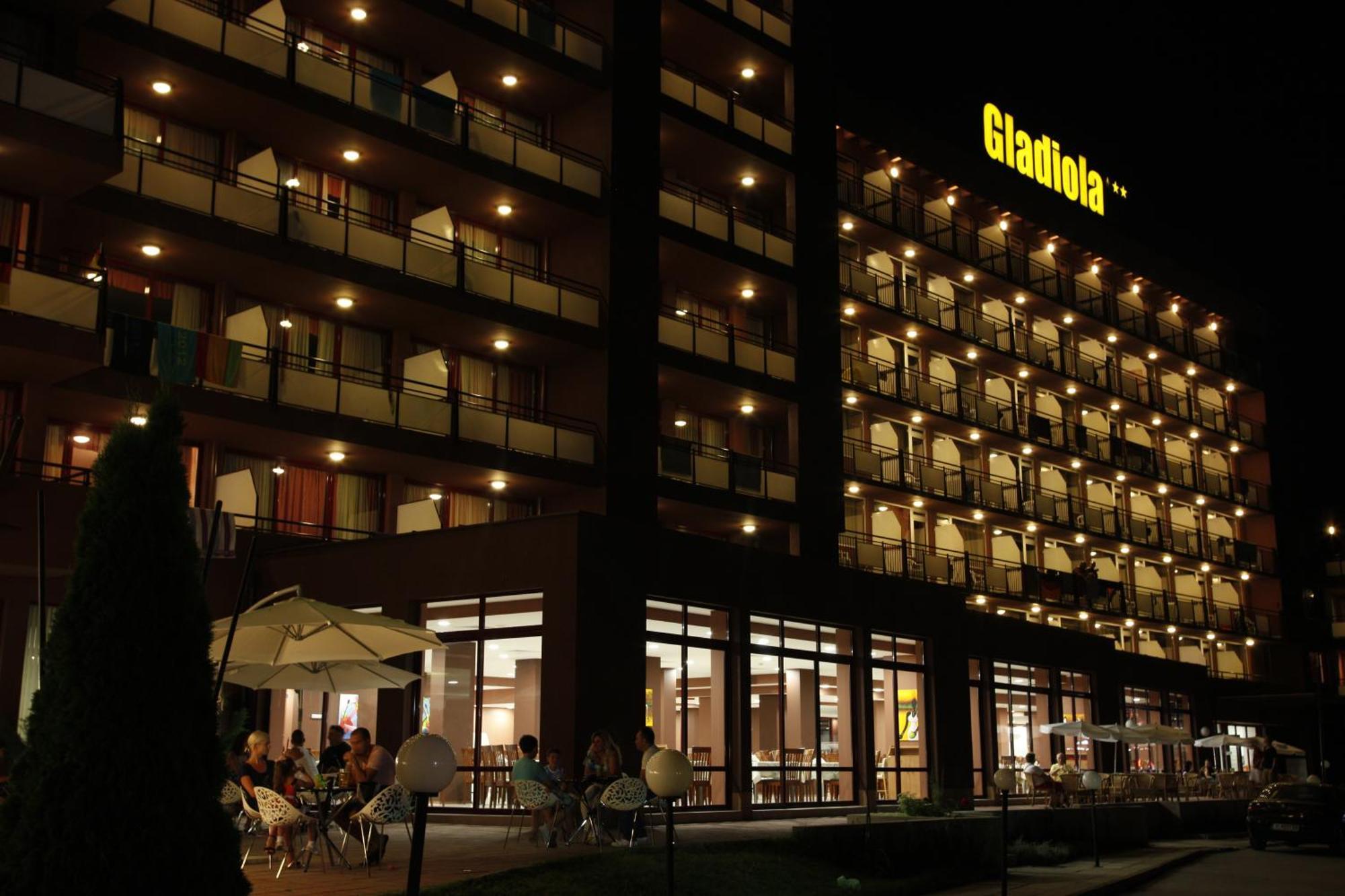 Hotel Gladiola Golden Sands Bagian luar foto