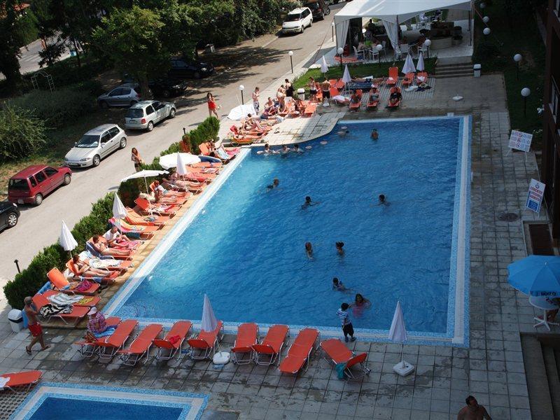 Hotel Gladiola Golden Sands Bagian luar foto