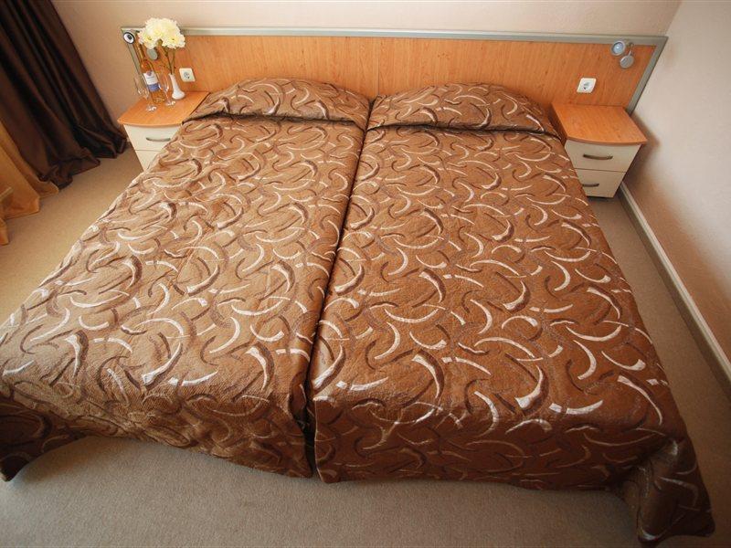 Hotel Gladiola Golden Sands Bagian luar foto