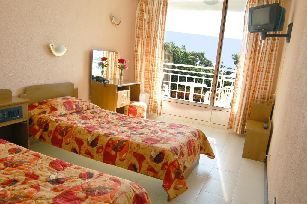 Hotel Gladiola Golden Sands Bagian luar foto