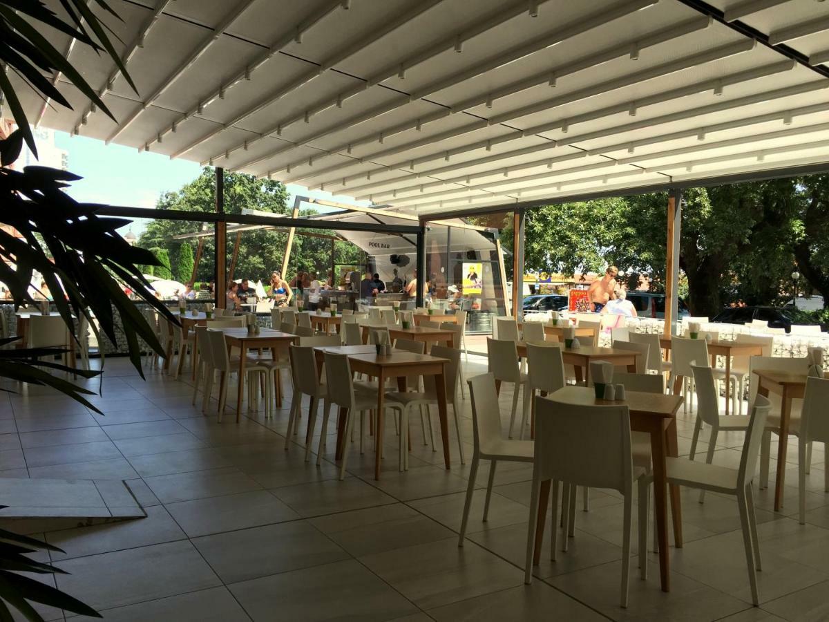 Hotel Gladiola Golden Sands Bagian luar foto