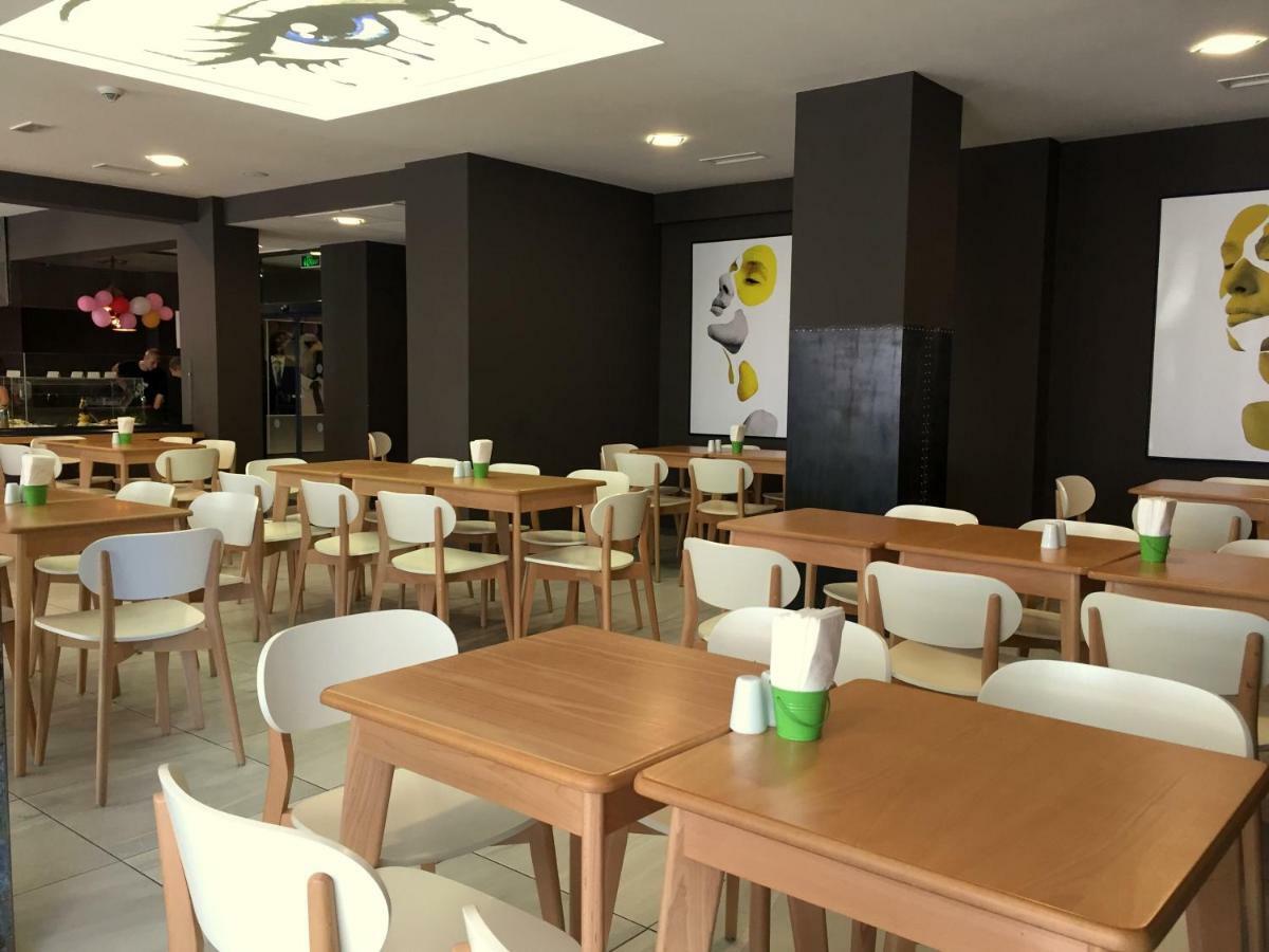 Hotel Gladiola Golden Sands Bagian luar foto